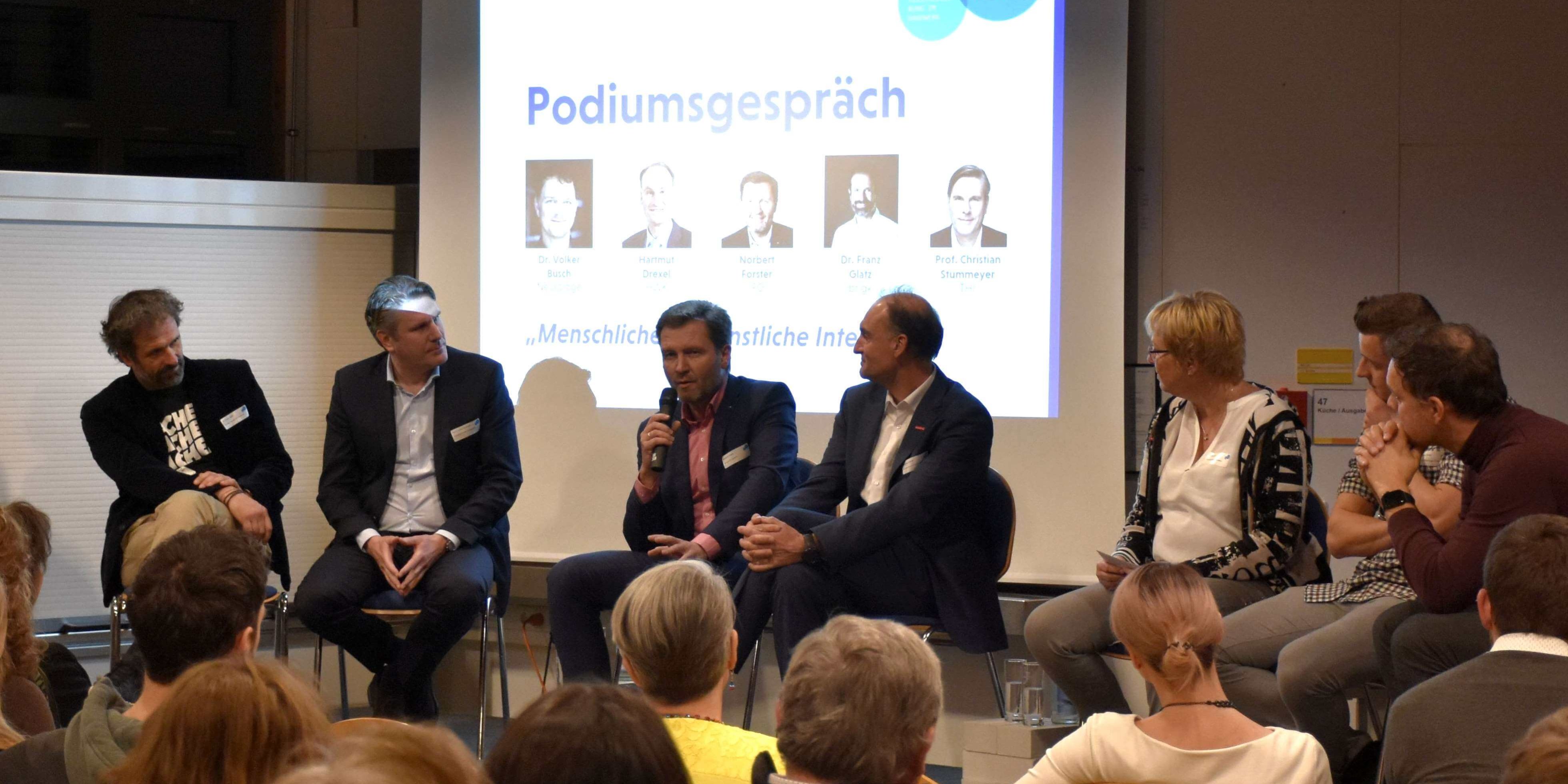 Podiumsdiskussion