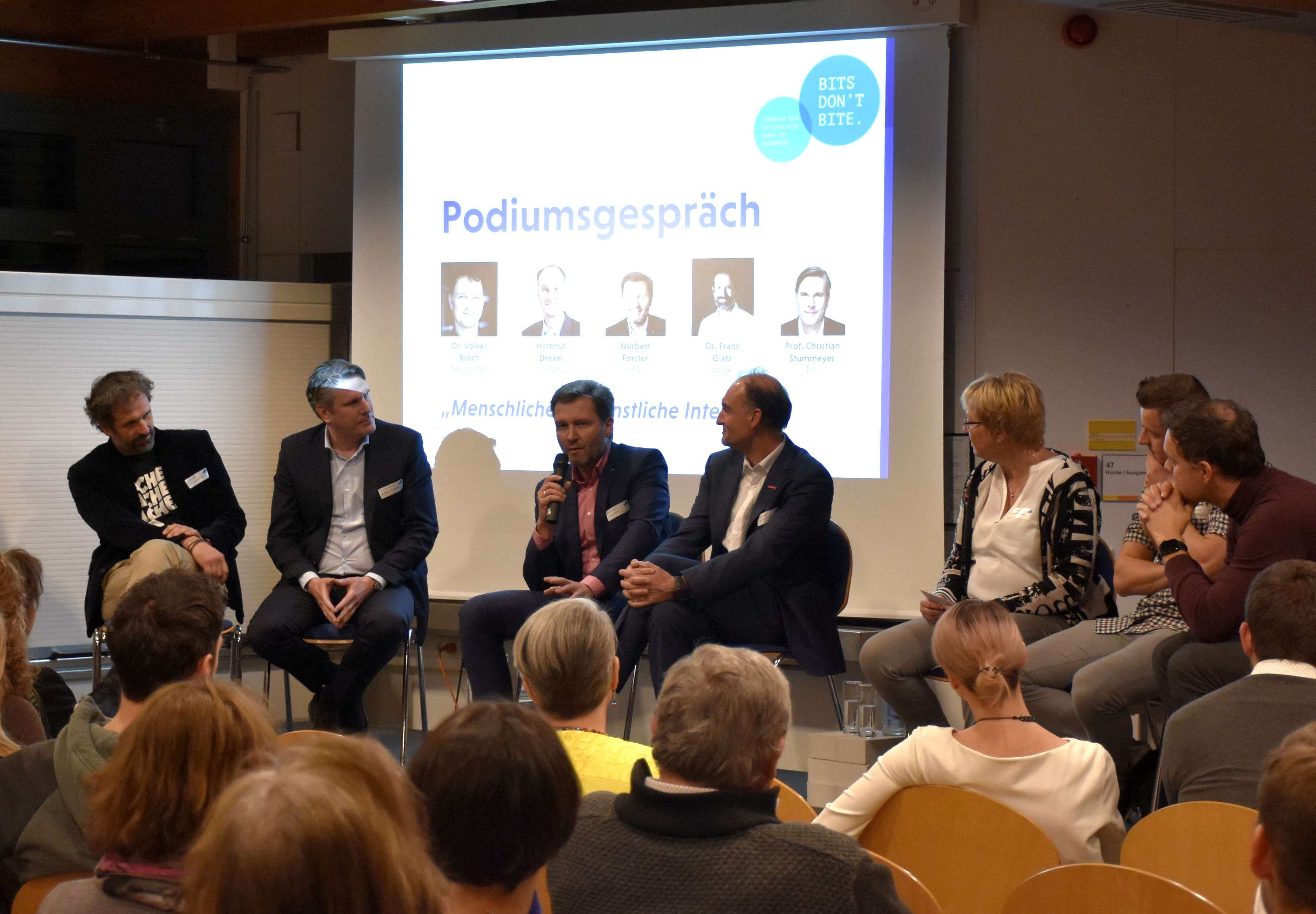 Podiumsdiskussion