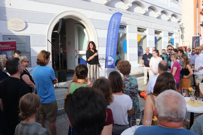 Gabriele Gien eröffnet Bürger:innenbüro am Marktplatz 18
