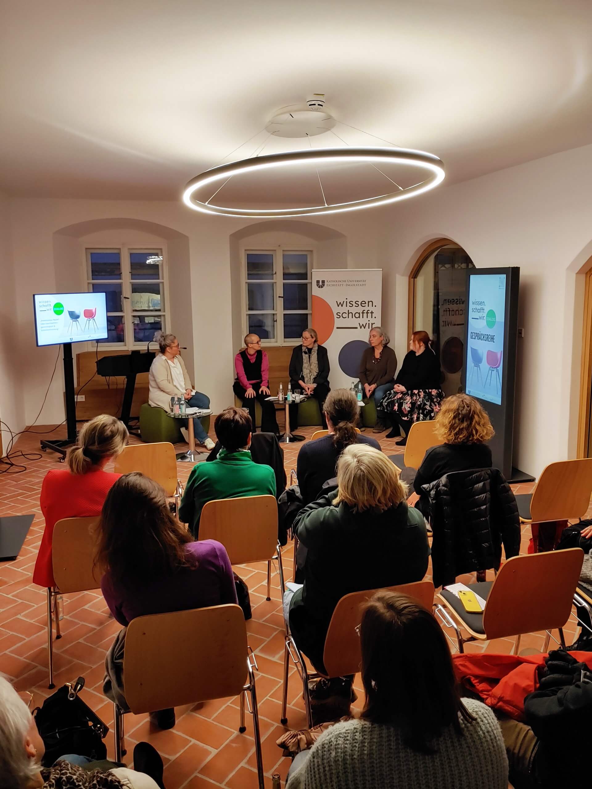 20240227_180830_HDR wissen.schafft.wir. DIALOG zum Thema "Feminismus heute?"