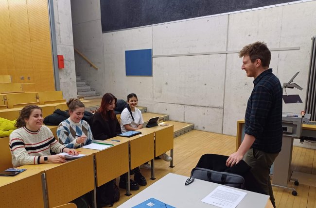 240206_THI_MiB_KI-Interview_Katharinengymnasium