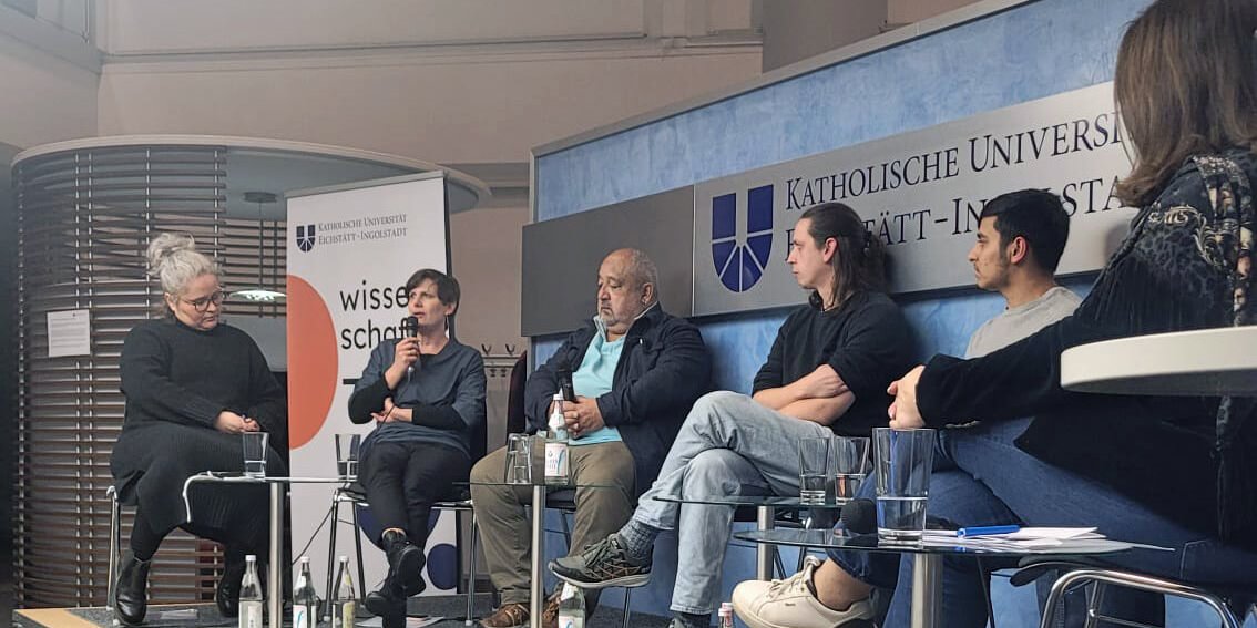 Die Podiumsgäste der Veranstaltung "wissen.schafft.wir. DIALOG" zum Thema "Integration und Migration in Eichstätt".