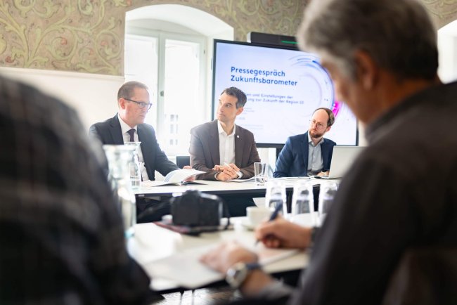 Pressekonferenz zum Zukunftsbarometer