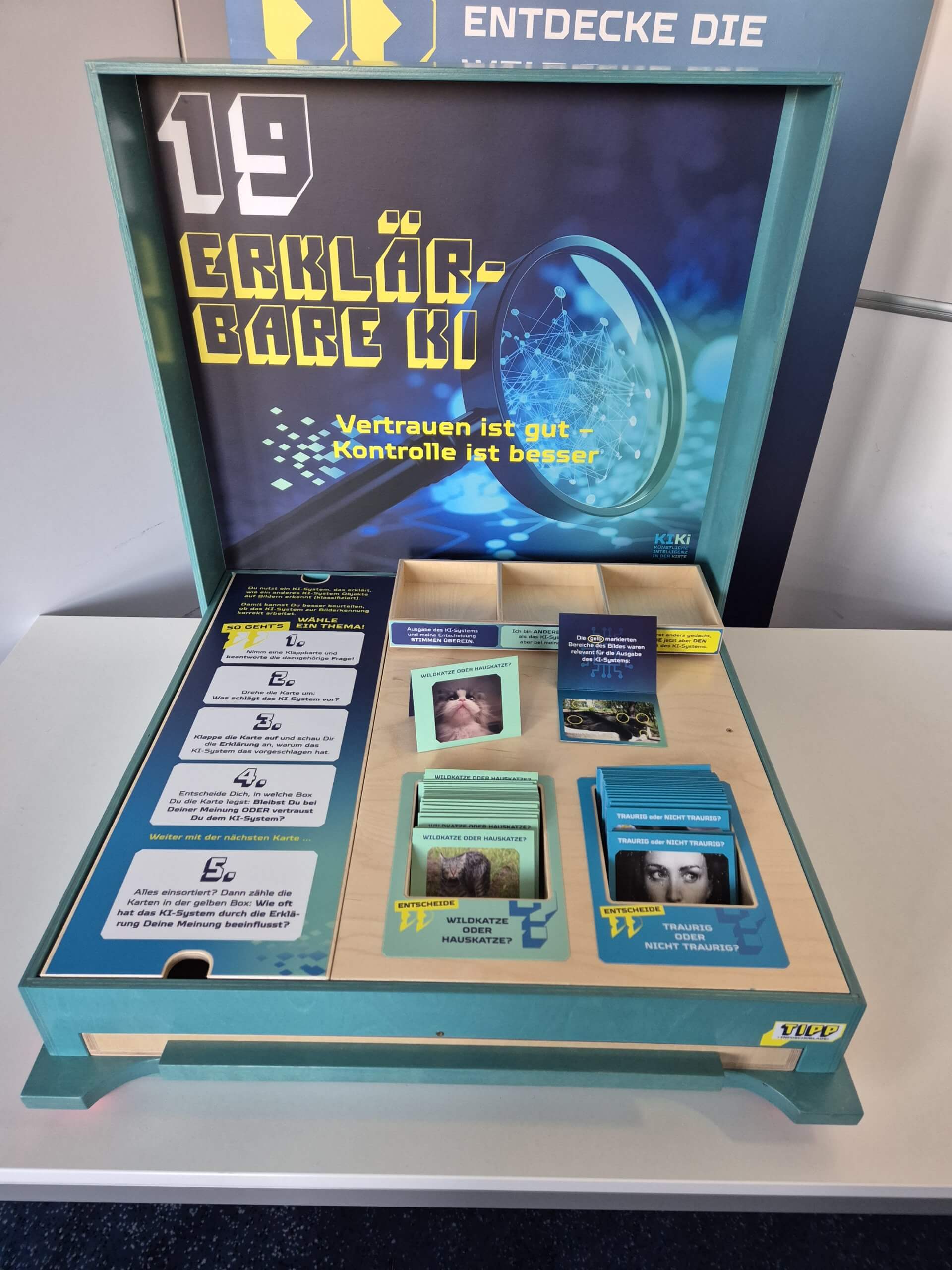 Ausstellung „KI in der Kiste“